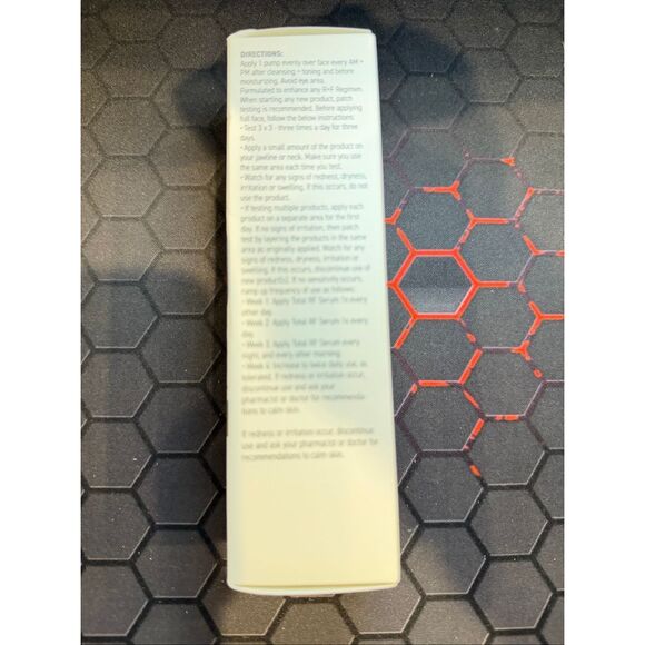 Rodan + Fields Total RF Serum - Picture 4 of 6